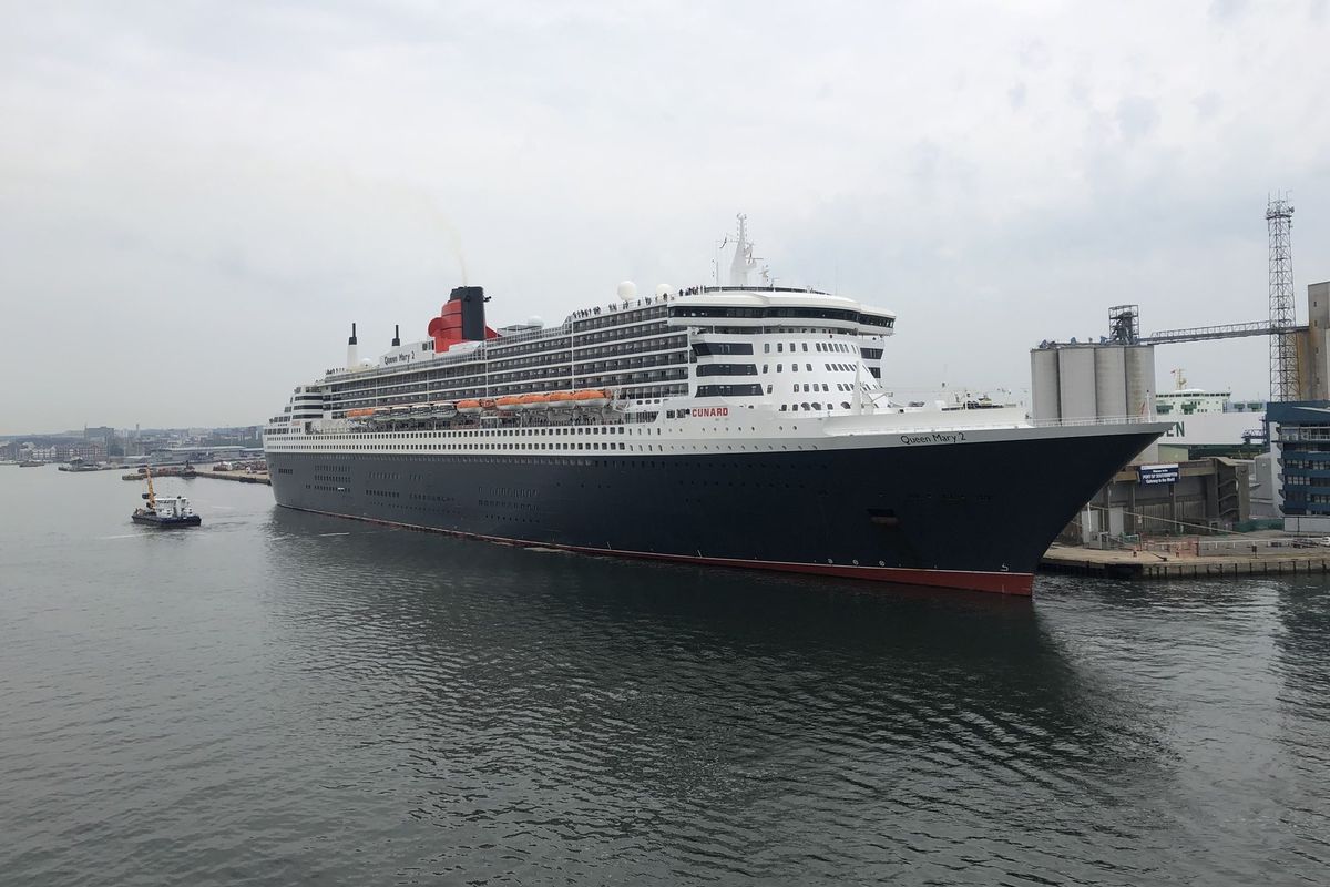 Queen Mary 2 in Southampton
